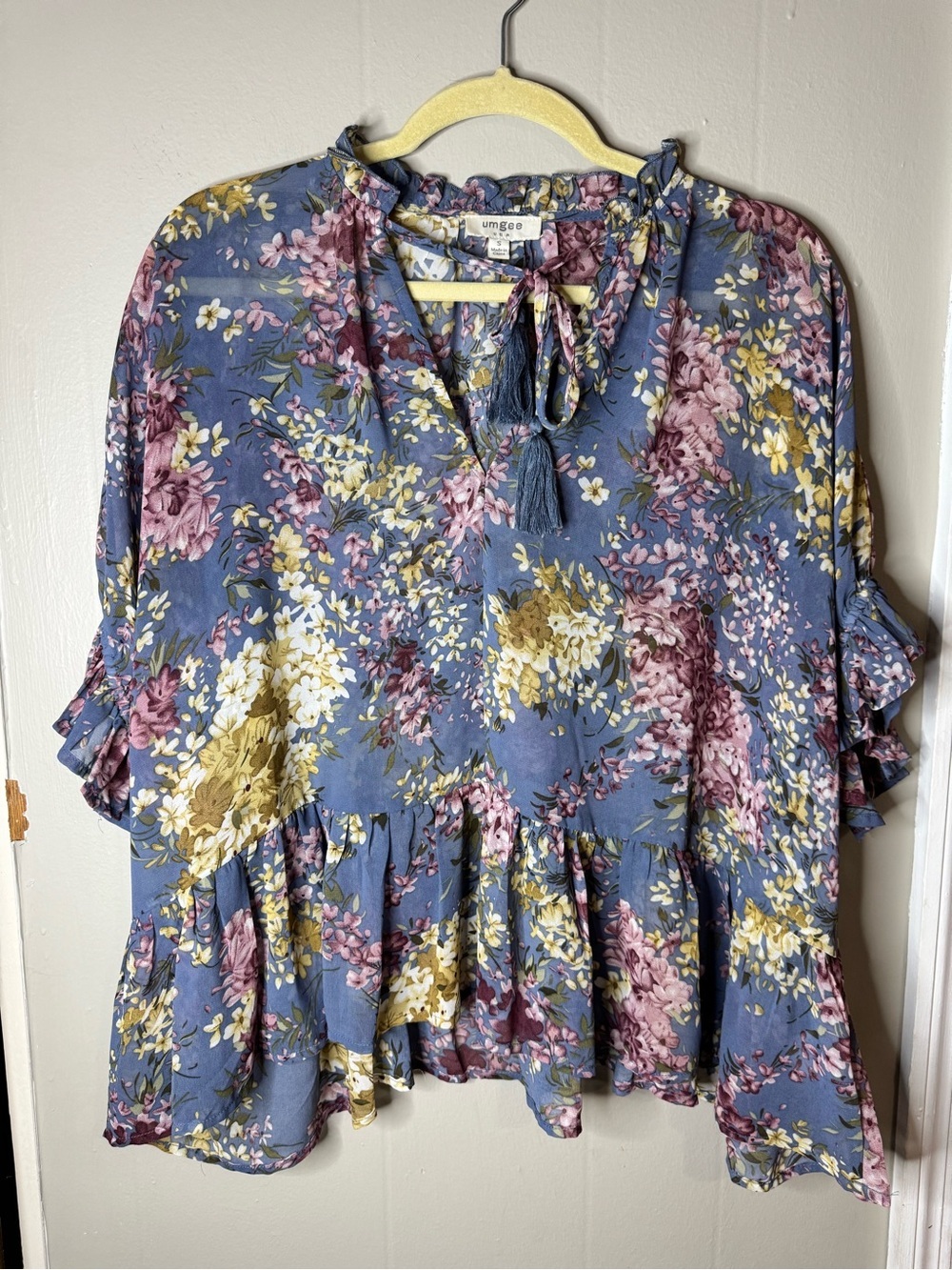 Umgee Women's Sheer Blue Floral Tie-Neck Ruffle Peasant Blouse Size Small